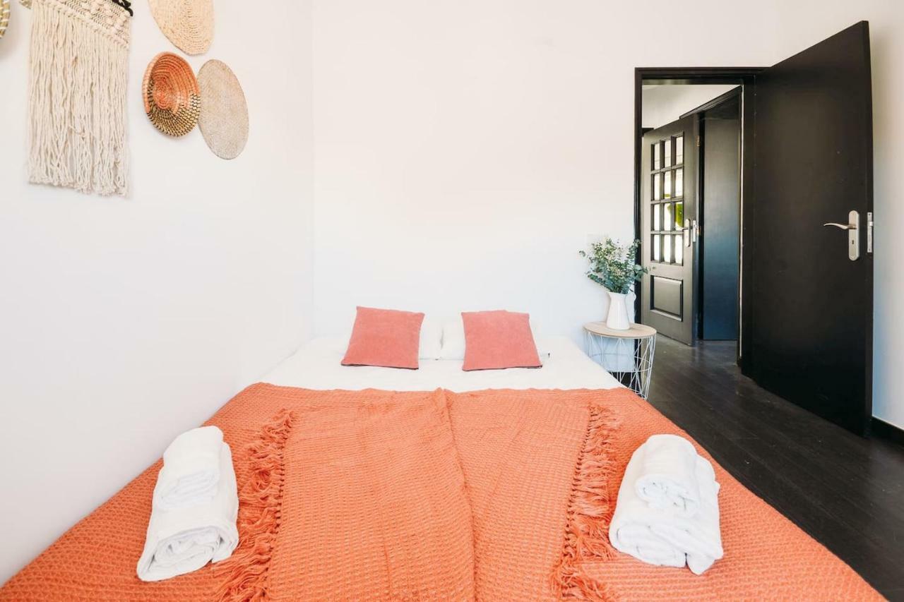 Appartamento Amazing Seaview With Terrace - 5Min From The Beach Cascais Esterno foto